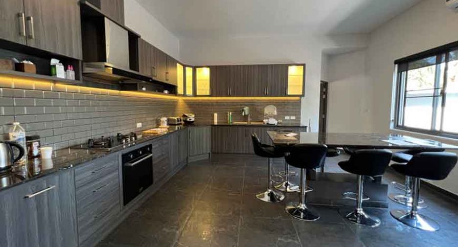 Villa zum Kauf mit 4 Zimmer in San Sai, Chiang Mai