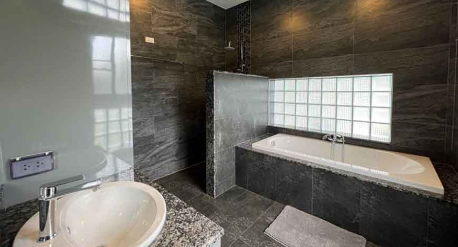 Villa zum Kauf mit 4 Zimmer in San Sai, Chiang Mai