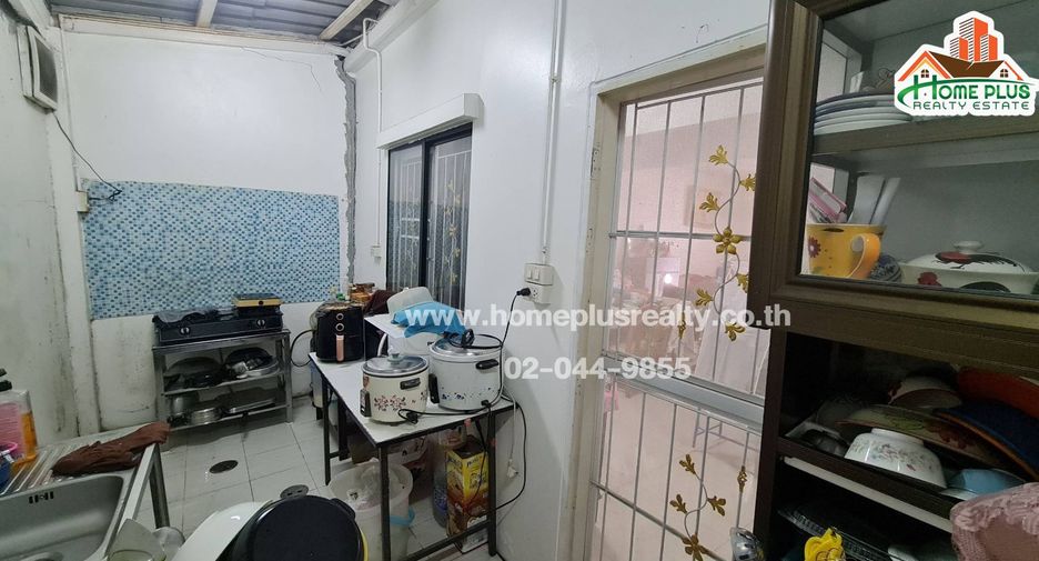 For sale 3 bedrooms townhouse in Lam Luk Ka, Pathum Thani
