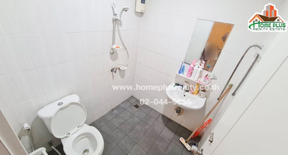 For sale 3 bedrooms townhouse in Lam Luk Ka, Pathum Thani