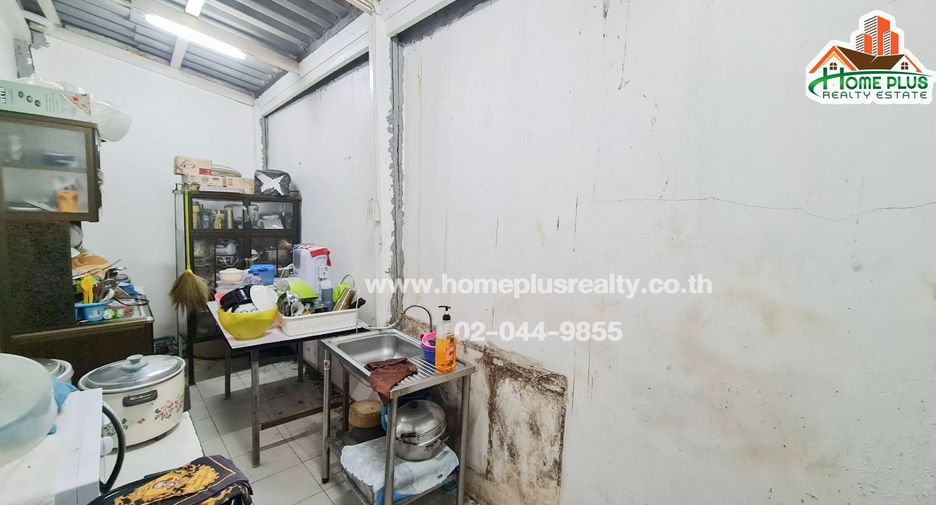 For sale 3 bedrooms townhouse in Lam Luk Ka, Pathum Thani
