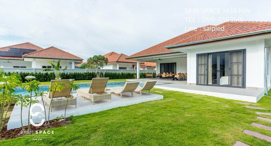 For sale 4 bedrooms villa in Hua Hin, Prachuap Khiri Khan