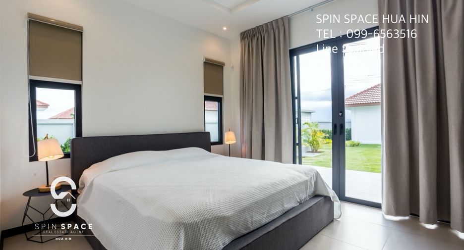 For sale 4 bedrooms villa in Hua Hin, Prachuap Khiri Khan