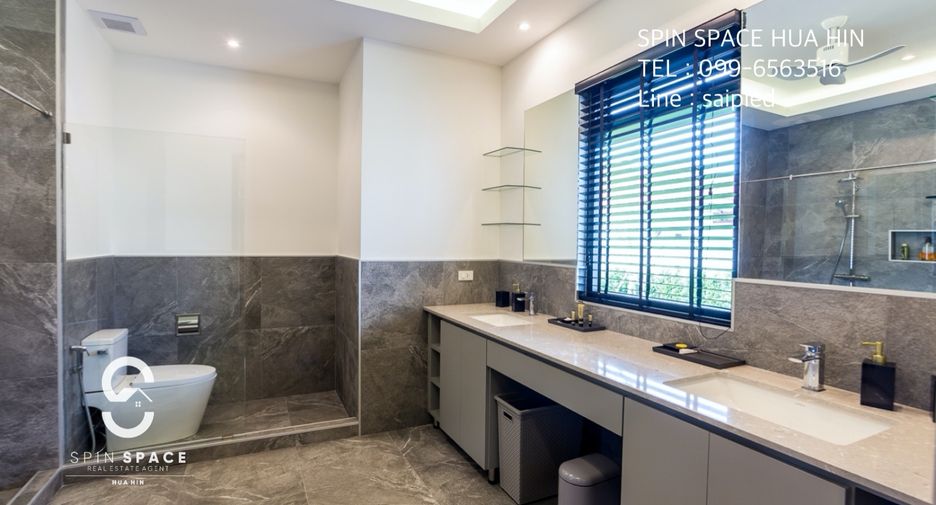 For sale 4 bedrooms villa in Hua Hin, Prachuap Khiri Khan