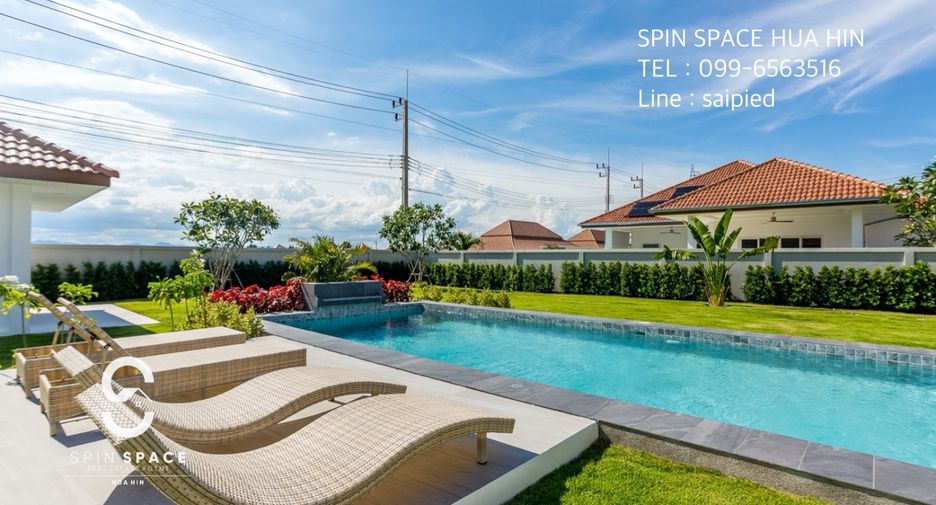 For sale 4 bedrooms villa in Hua Hin, Prachuap Khiri Khan