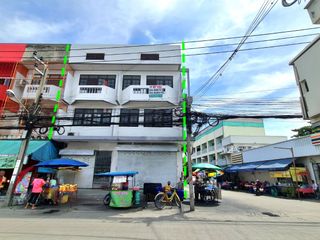 For rent 6 Beds retail Space in Bang Khae, Bangkok