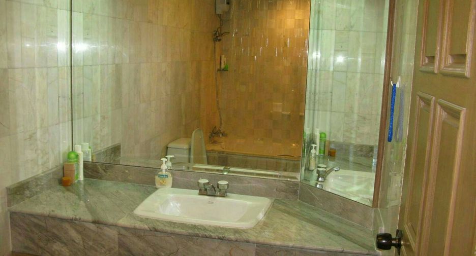 For rent and for sale 3 bed condo in Khlong Toei, Bangkok