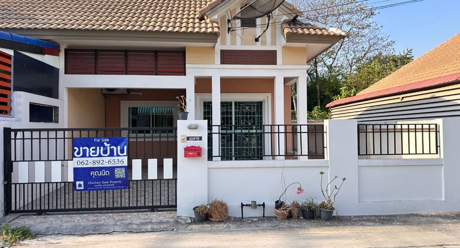 Casa en venta de 2 habitaciones en Si Racha, Chonburi