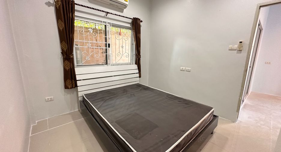 Casa en venta de 2 habitaciones en Si Racha, Chonburi