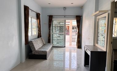 Haus zum Kauf mit 2 Zimmer in Si Racha, Chonburi