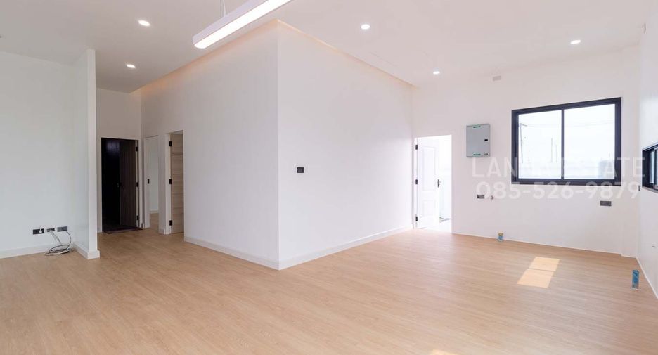 Casa en venta de 3 habitaciones en San Kamphaeng, Chiang Mai