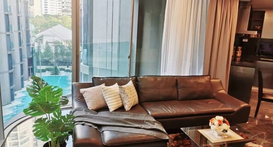Condo en alquiler de 3 habitaciones en Watthana, Bangkok