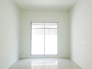For sale 4 bedrooms townhouse in Bang Khun Thian, Bangkok