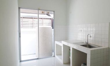 For sale 4 bed townhouse in Bang Khun Thian, Bangkok