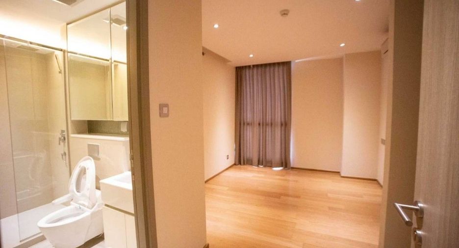 For sale 3 bed condo in Watthana, Bangkok