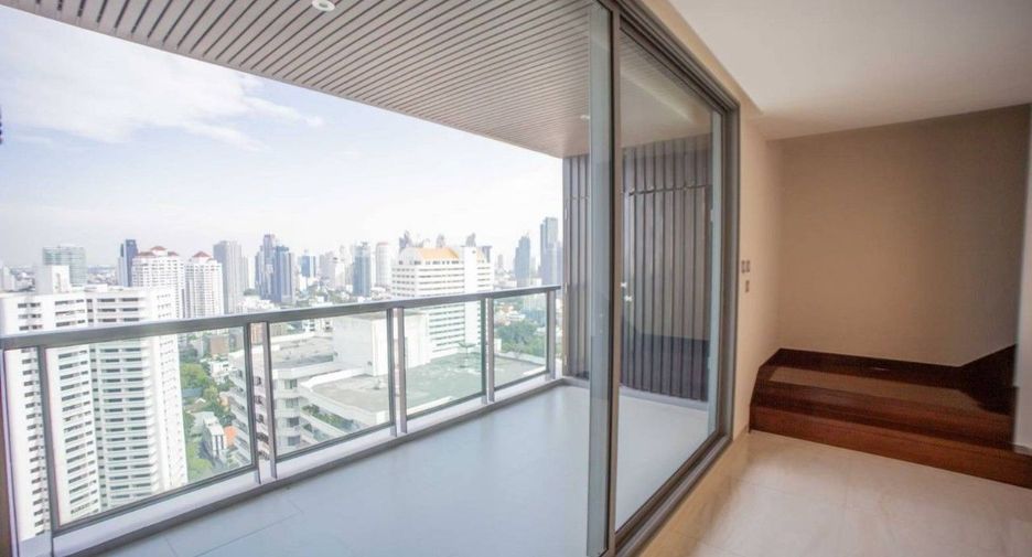 For sale 3 bed condo in Watthana, Bangkok