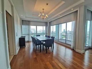 For rent 5 bedrooms condo in Pathum Wan, Bangkok