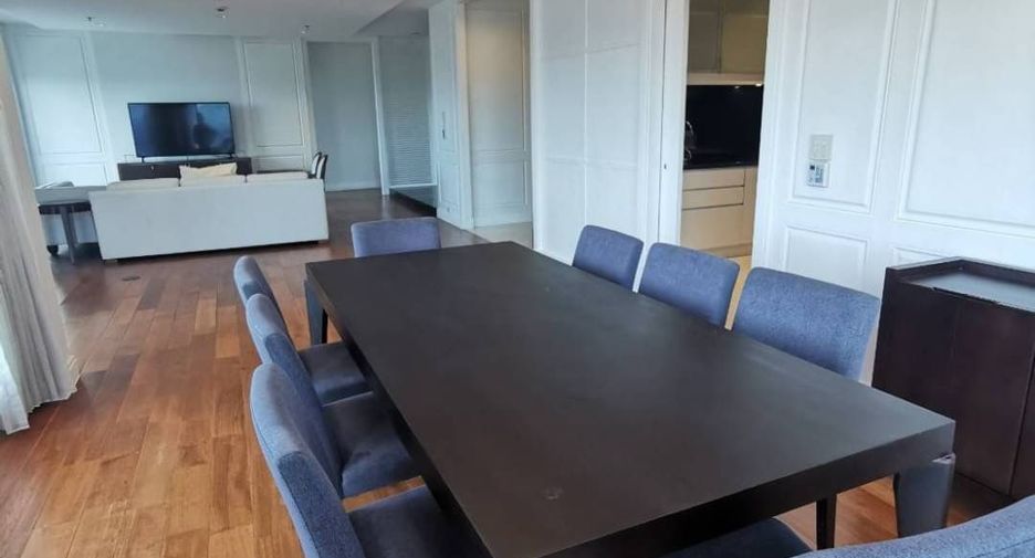 For rent 5 bedrooms condo in Pathum Wan, Bangkok