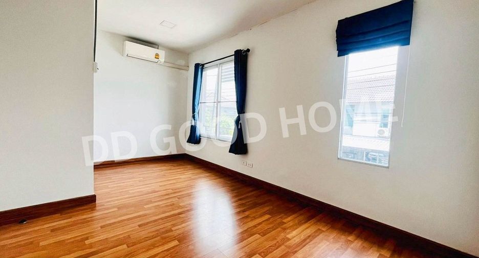 For sale 3 bedrooms townhouse in Bang Phli, Samut Prakan