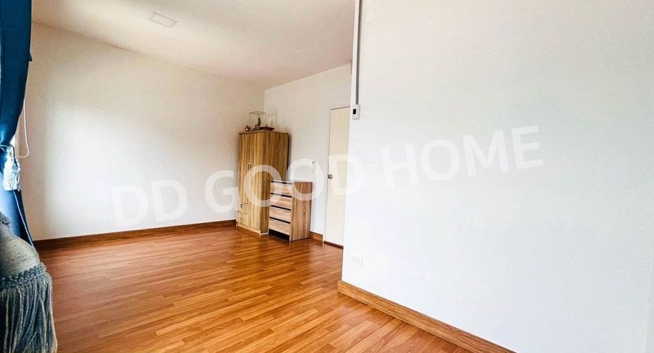 For sale 3 bedrooms townhouse in Bang Phli, Samut Prakan