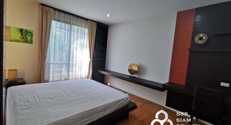 For sale 2 bed condo in Huai Khwang, Bangkok
