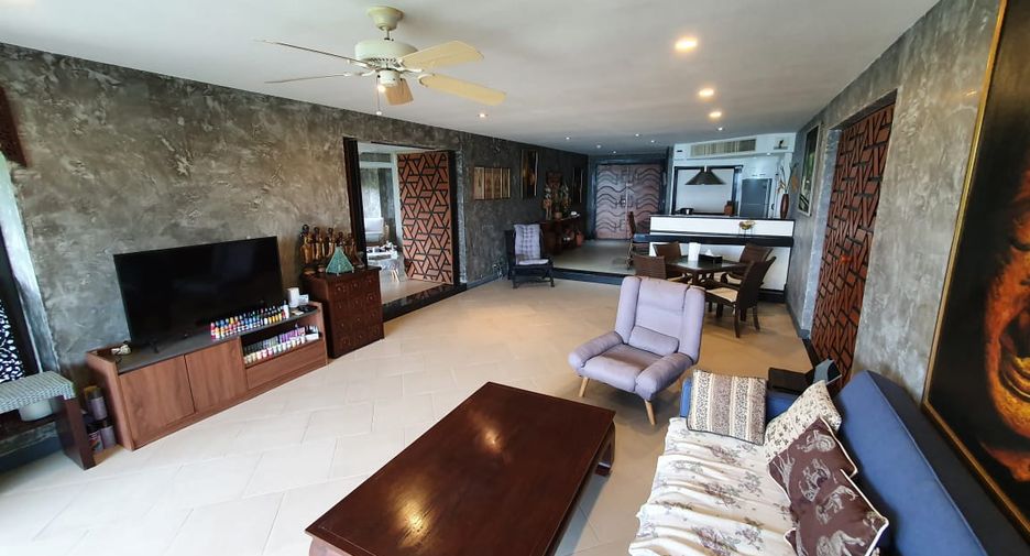 For sale 2 bedrooms apartment in Mueang Phuket, Phuket