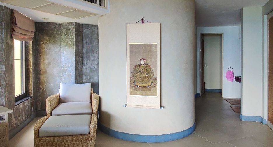 For sale 2 bedrooms apartment in Mueang Phuket, Phuket