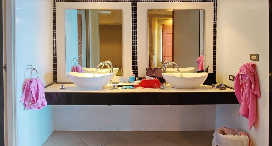 For sale 2 bedrooms apartment in Mueang Phuket, Phuket