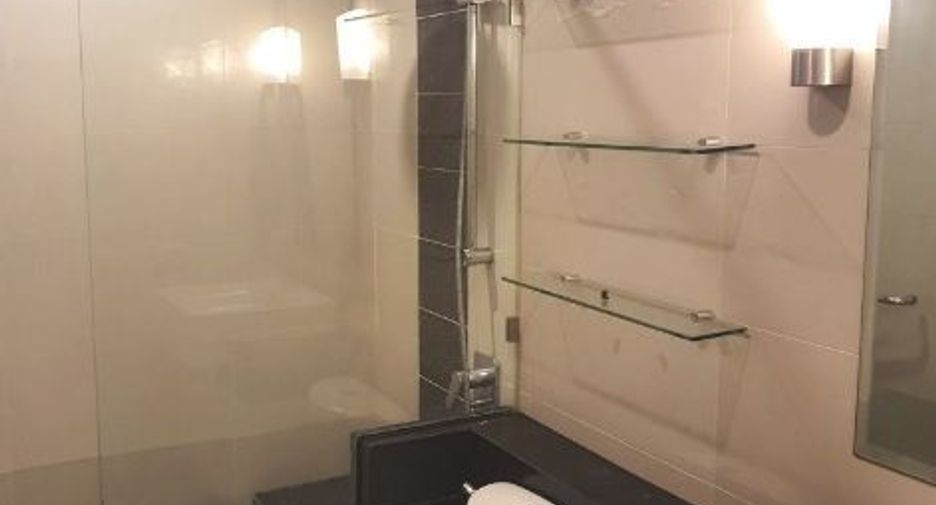 Продажа 2 спальни кондо в Щаттхана, Бангкок