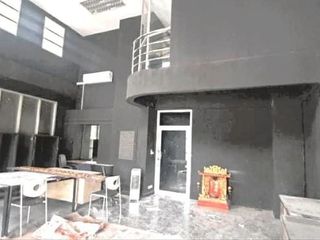 For sale 4 bedrooms retail Space in Wang Thonglang, Bangkok