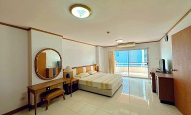 For sale 1 bed condo in Si Racha, Chonburi