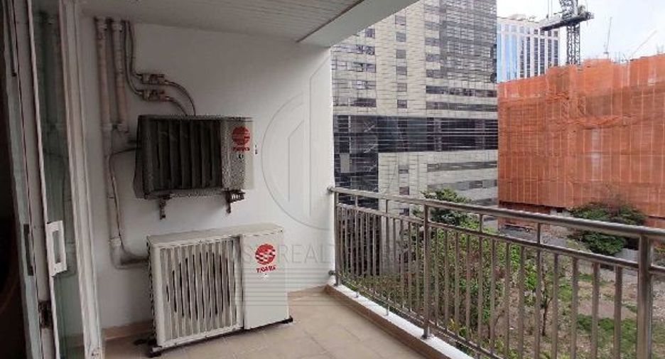 À louer 3 chambres condo à Khlong Toei, Bangkok