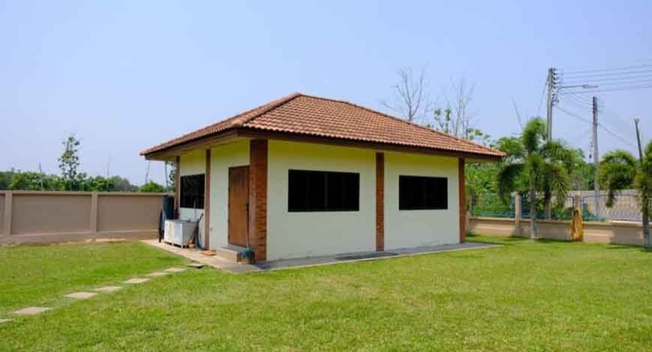 For sale 4 bedrooms villa in San Sai, Chiang Mai