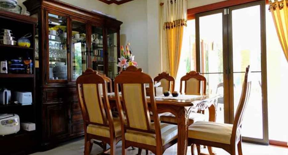 For sale 4 bedrooms villa in San Sai, Chiang Mai