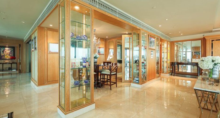 For rent and for sale 3 bedrooms condo in Pathum Wan, Bangkok