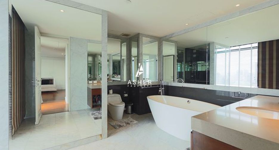 For rent and for sale 3 bedrooms condo in Pathum Wan, Bangkok