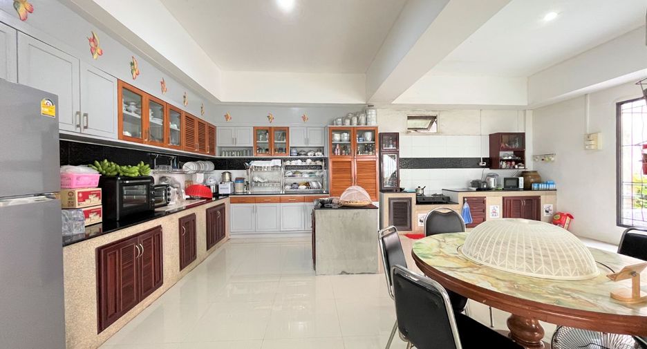 For sale 7 bedrooms house in Takua Thung, Phang Nga