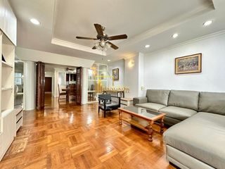 For rent 3 bedrooms condo in Khlong Toei, Bangkok