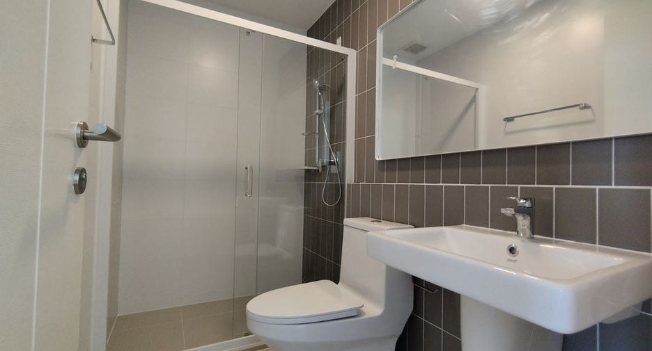 For rent 2 bedrooms townhouse in Prawet, Bangkok