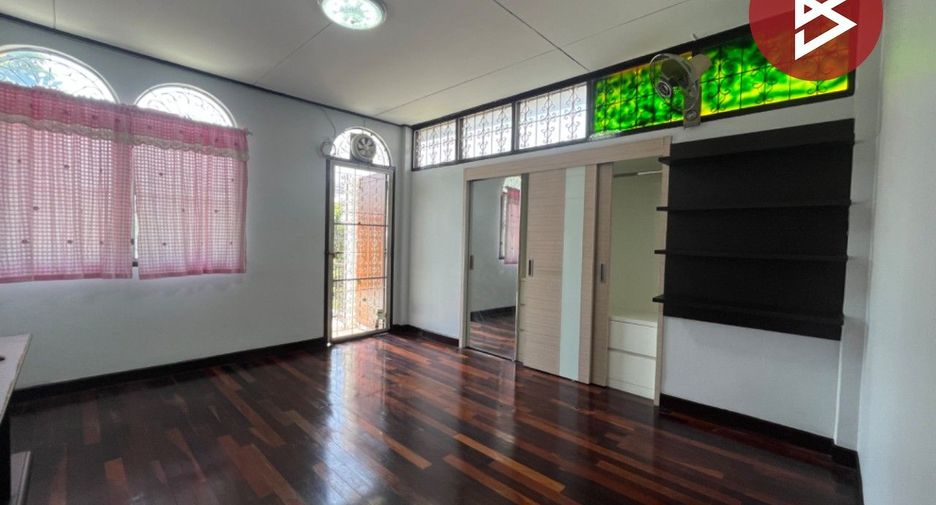 For sale 4 bed house in Chatuchak, Bangkok