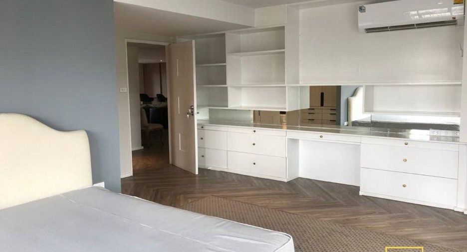 Apartamento en alquiler de 3 habitaciones en Khlong Toei, Bangkok