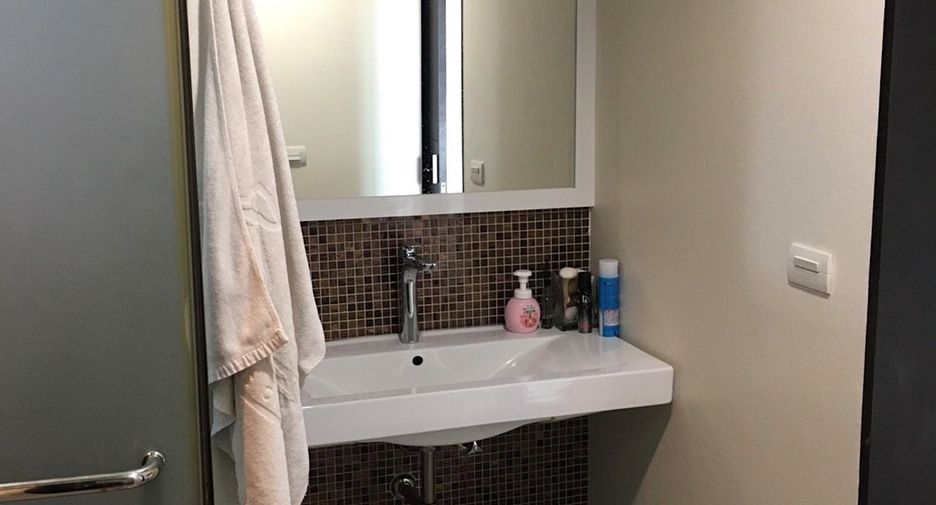 For sale 1 bed condo in Bang Na, Bangkok