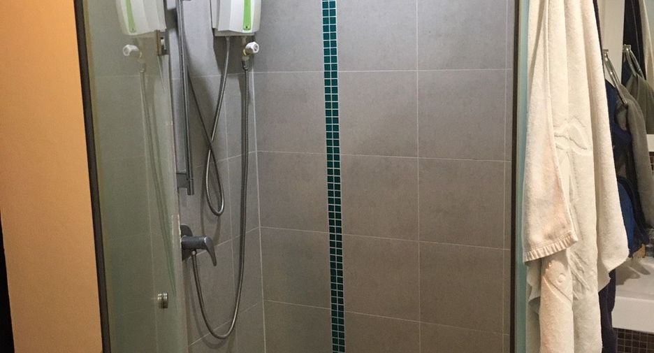 For sale 1 bed condo in Bang Na, Bangkok