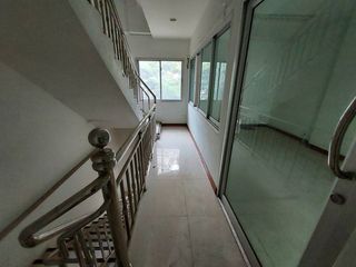 For sale 6 Beds retail Space in Mueang Udon Thani, Udon Thani