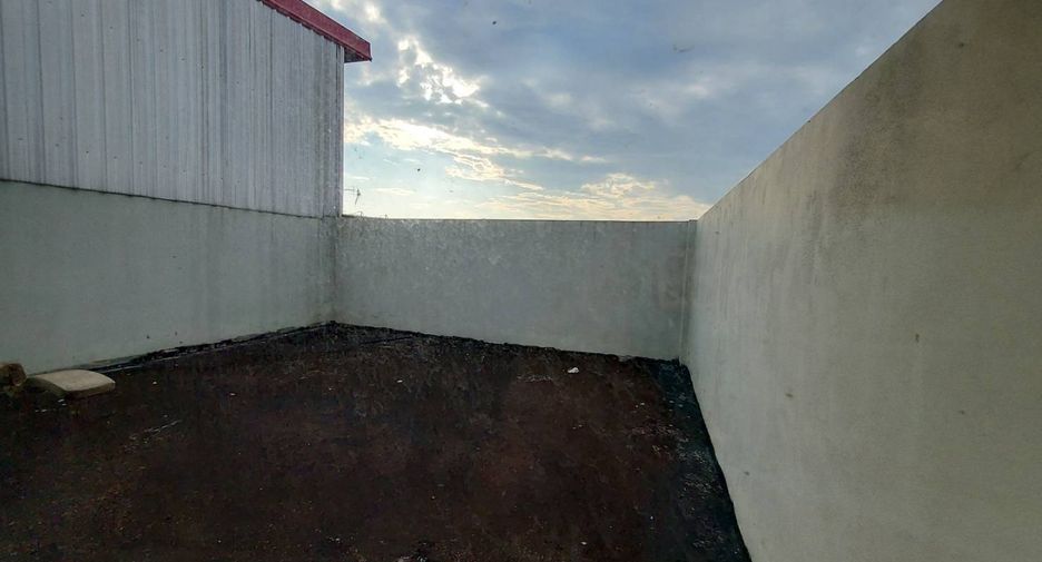 出售 6 卧室 商业空间 在 Mueang Udon Thani, Udon Thani