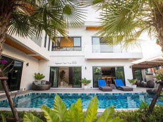 Villa zur Miete mit 5 Zimmer in San Kamphaeng, Chiang Mai