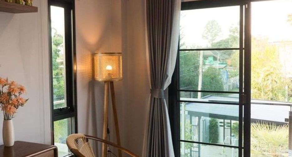 Villa zur Miete mit 5 Zimmer in San Kamphaeng, Chiang Mai