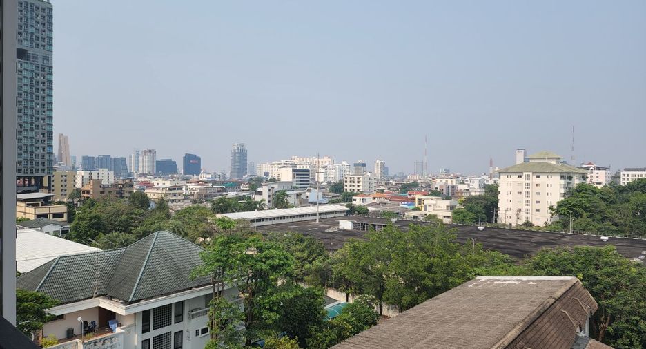 For sale 1 bed condo in Phaya Thai, Bangkok