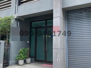 For sale office in Bang Kapi, Bangkok