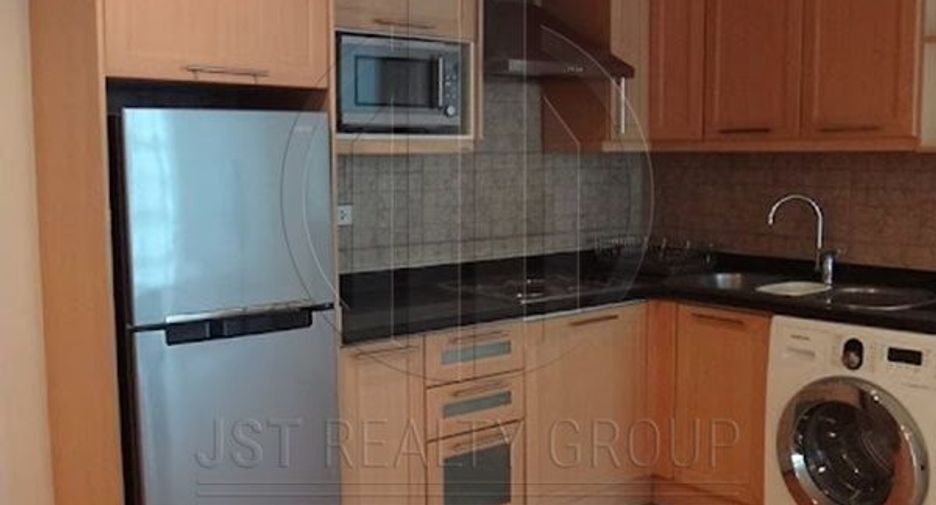 For sale 2 bedrooms condo in Bang Rak, Bangkok